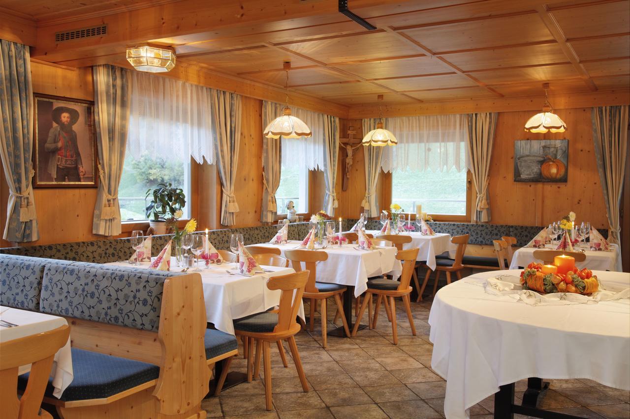 Gasthof Trausberg Corvara in Passiria Kültér fotó